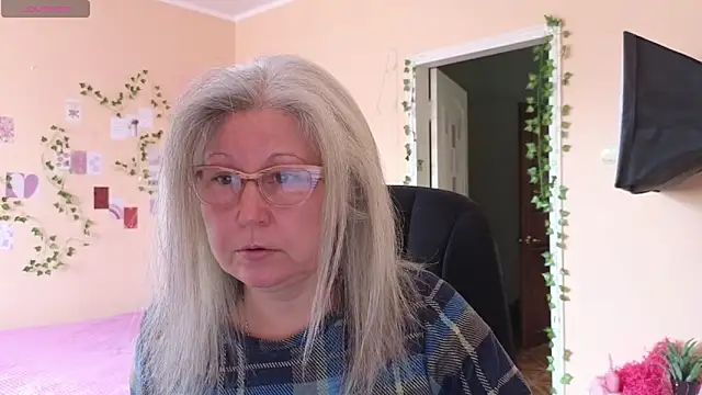 Wane Witch online show from April 26, 8:44 am