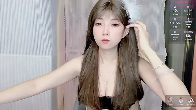 Evelyn-168 online show from November 12, 12:42 pm