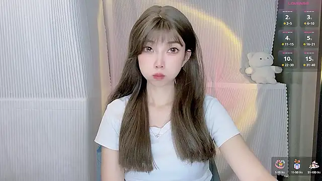 Evelyn-168 online show from October 7, 2:40 pm