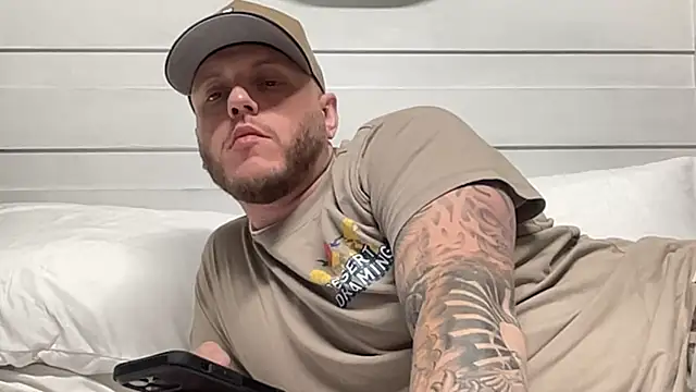 Snapshot of Thegreatwhitepipe chatting on September 24, 10:33 am Thegreatwhitepipe online show from September 24, 10:33 am