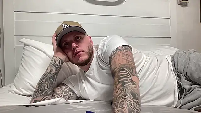 Snapshot of Thegreatwhitepipe chatting on September 22, 10:10 am Thegreatwhitepipe online show from September 22, 10:10 am