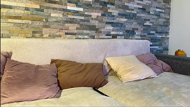 Aurora 5 online show from October 26, 7:09 am