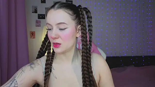 Bella Garcia online show from February 8, 3:37 am