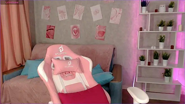 Cassie Scott online show from March 16, 4:52 am