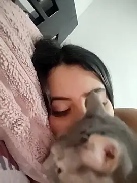 mialorents online show from November 23, 6:51 pm