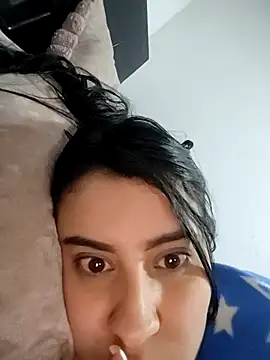 mialorents online show from March 3, 10:50 pm