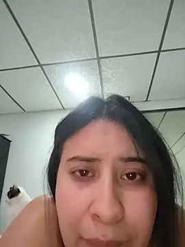 mialorents online show from February 16, 7:45 pm