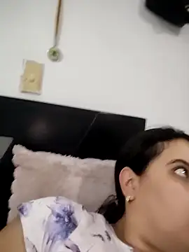 mialorents online show from February 8, 11:13 pm