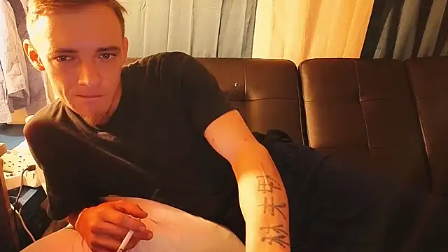 Ilovepussy1911 online show from August 2, 9:12 pm