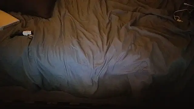 Ilovepussy1911 online show from March 31, 4:58 am