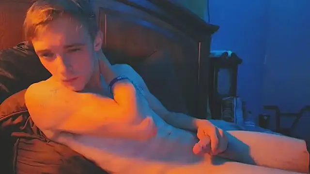 Ilovepussy1911 online show from April 22, 6:53 am