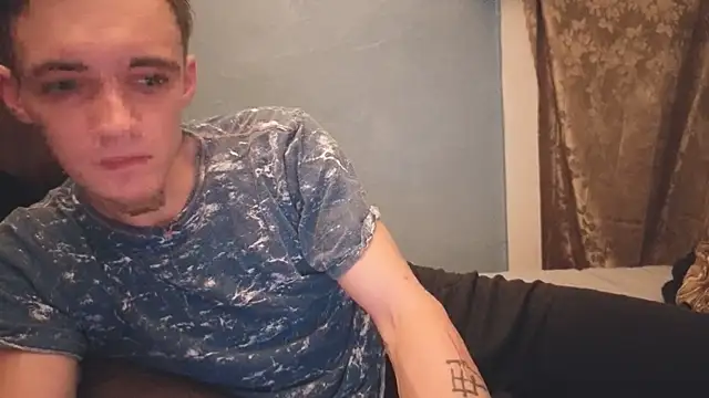 Ilovepussy1911 online show from March 25, 5:40 am