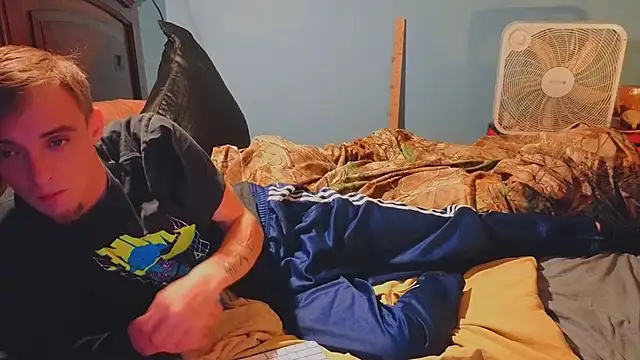 Ilovepussy1911 online show from April 2, 8:54 am