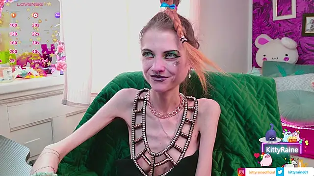 KittyRaine online show from March 26, 2:04 pm