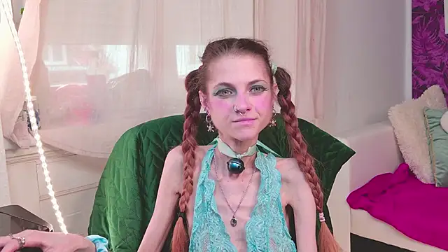 KittyRaine online show from March 31, 12:29 pm