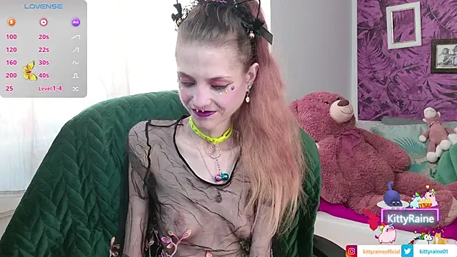 KittyRaine online show from April 26, 1:19 pm