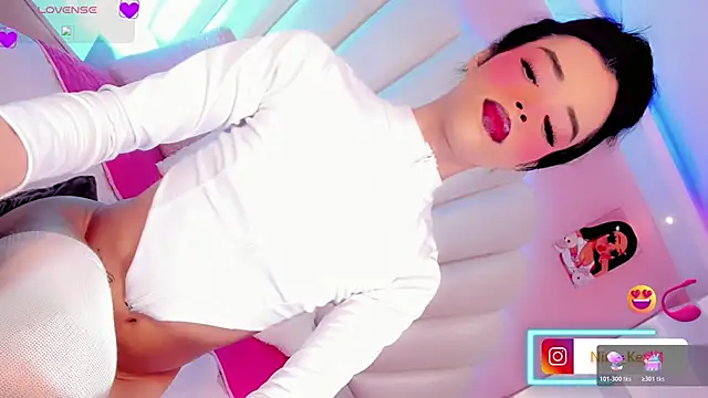 Nina Keyli online show from March 7, 8:03 pm