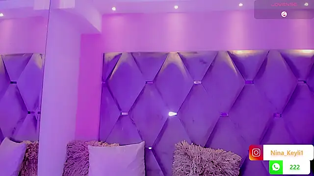 Nina Keyli online show from November 20, 8:20 pm