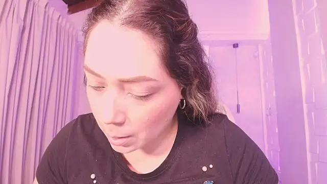 Snapshot of heidy_johns chatting on September 26, 3:13 am heidy johns online show from September 26, 3:13 am