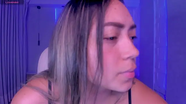 Snapshot of heidy_johns chatting on October 8, 3:19 am heidy johns online show from October 8, 3:19 am