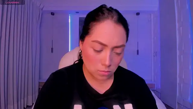 Snapshot of heidy_johns chatting on October 16, 3:15 am heidy johns online show from October 16, 3:15 am