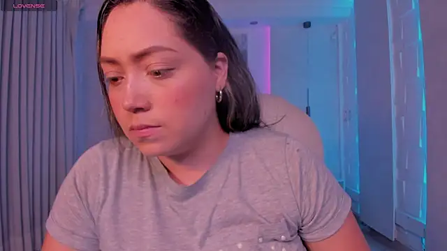 heidy johns online show from October 25, 4:00 am