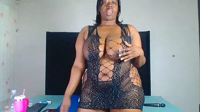 Snapshot of Nipples_Lovers30 chatting on November 4, 4:55 pm Nipples Lovers30 online show from November 4, 4:55 pm