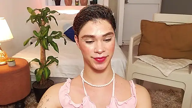 Snapshot of juanes_puthee chatting on November 10, 12:43 pm juanes puthee online show from November 10, 12:43 pm