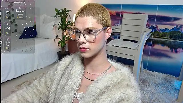 Snapshot of juanes_puthee chatting on October 1, 10:30 am juanes puthee online show from October 1, 10:30 am