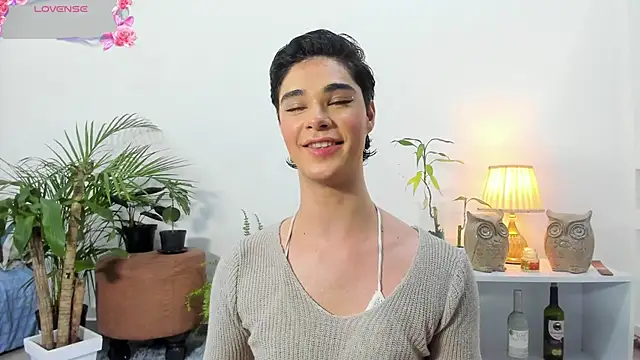 juanes puthee online show from February 24, 4:02 am