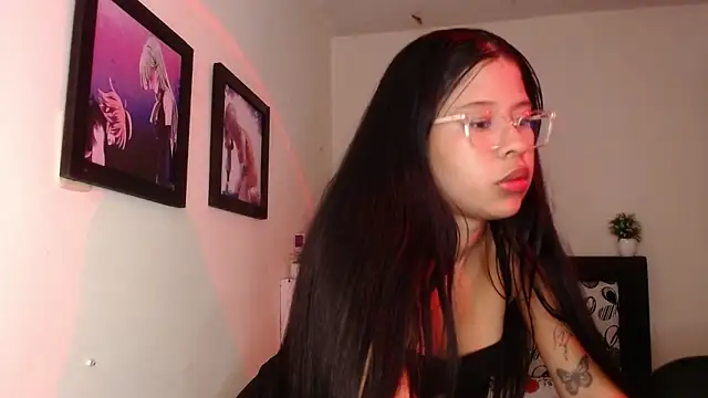 Snapshot of Biianca_Myers chatting on March 6, 4:28 pm Biianca Myers online show from March 6, 4:28 pm