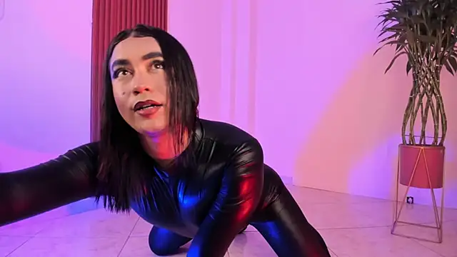 suprasexyjohn  online show from March 6, 7:10 pm