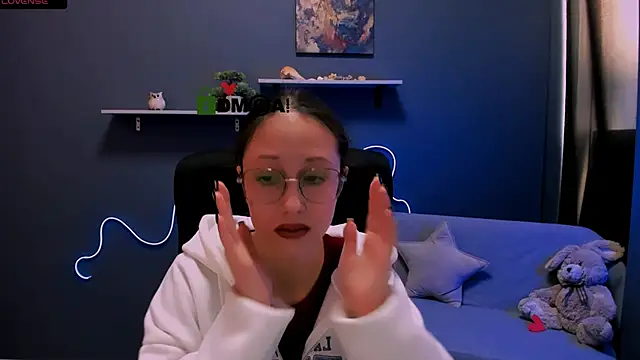 mona cloud online show from March 7, 9:29 am