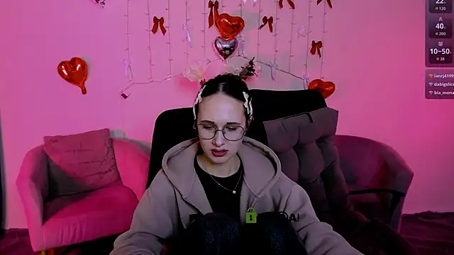 mona cloud online show from March 29, 10:33 pm