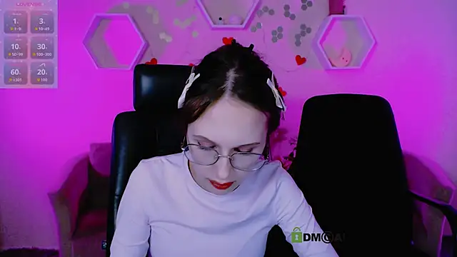 mona cloud online show from October 11, 11:39 pm
