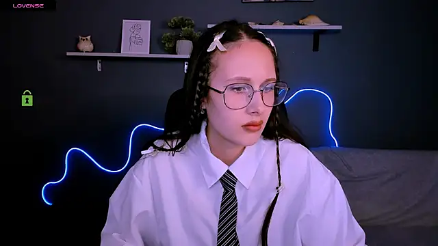 Snapshot of mona_cloud chatting on September 22, 7:53 pm mona cloud online show from September 22, 7:53 pm