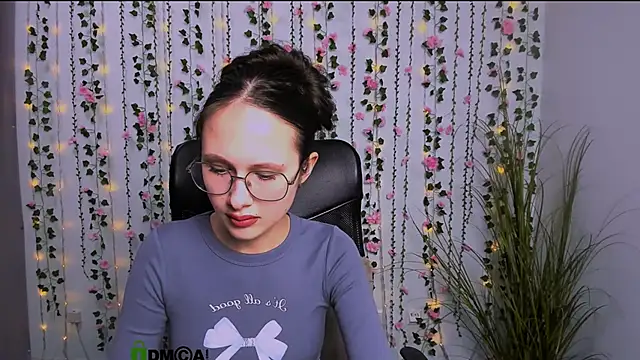 mona cloud online show from March 21, 3:57 pm