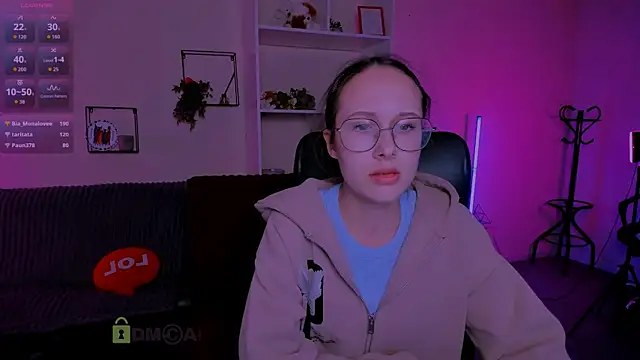 Snapshot of mona_cloud chatting on October 12, 11:39 pm mona cloud online show from October 12, 11:39 pm