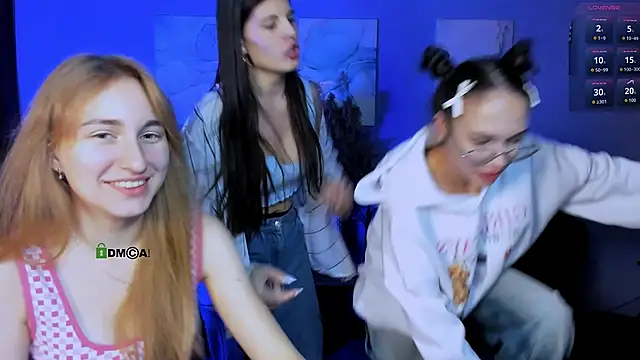 Snapshot of mona_cloud chatting on November 29, 7:58 pm mona cloud online show from November 29, 7:58 pm