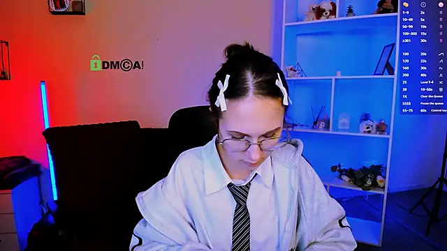 Snapshot of mona_cloud chatting on November 16, 12:37 am mona cloud online show from November 16, 12:37 am