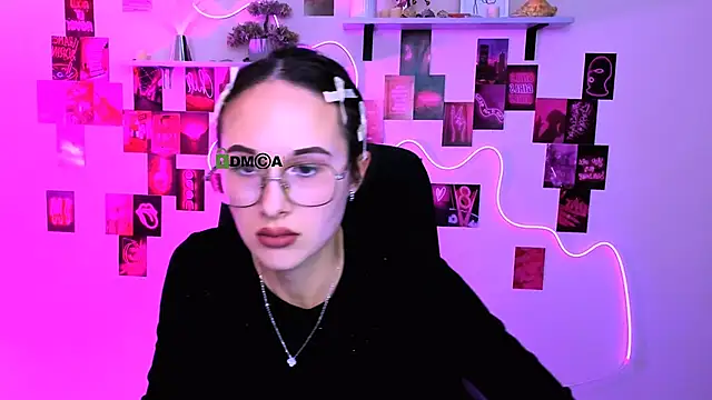 mona cloud online show from March 4, 8:16 pm