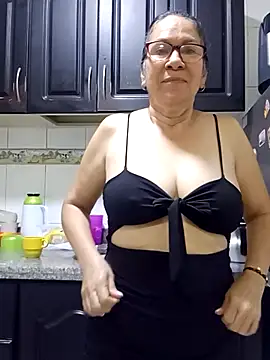 victoria wayne online show from September 11, 10:26 am