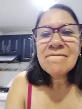 victoria wayne online show from July 4, 9:26 am