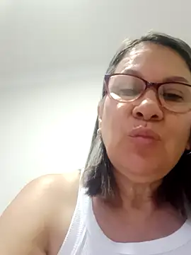 victoria wayne online show from November 29, 10:37 am