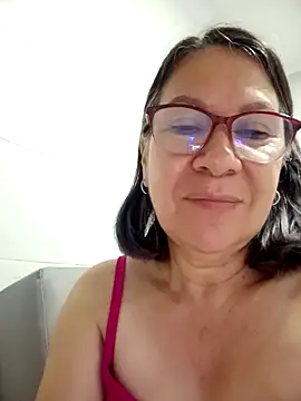 victoria wayne online show from May 2, 8:52 am