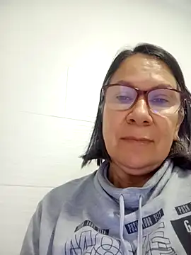 victoria wayne online show from March 20, 10:05 am