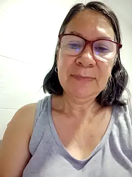 victoria wayne online show from April 4, 9:27 am