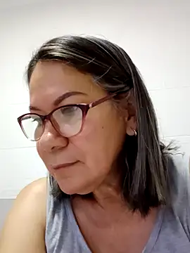 victoria wayne online show from November 10, 10:20 am