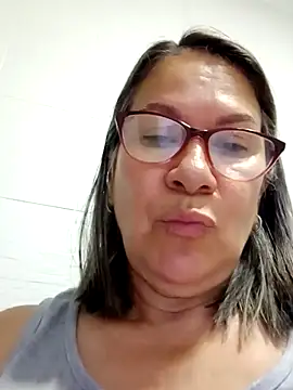 victoria wayne online show from November 28, 9:09 am