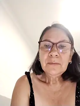 victoria wayne online show from May 4, 10:29 am